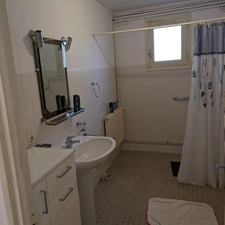 Pin Parasol Apartmán